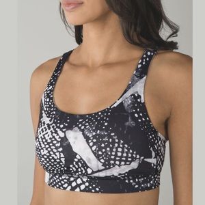 Lululemon Energy Bra in Static Mist White/Black